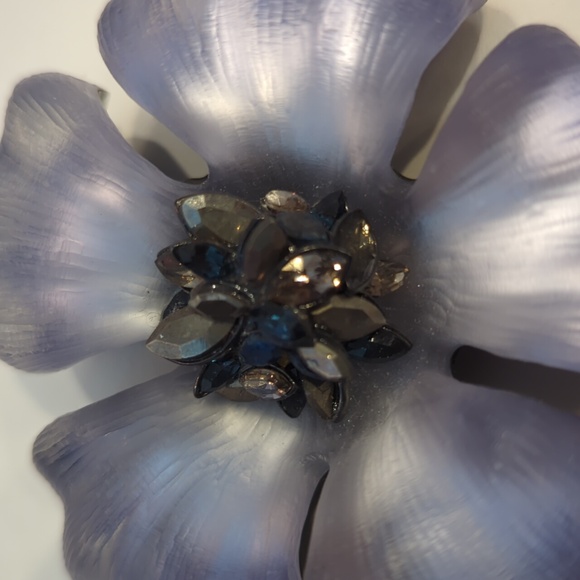 Alexis Bittar, lucite, Flower Pin Brooch - Picture 8 of 9